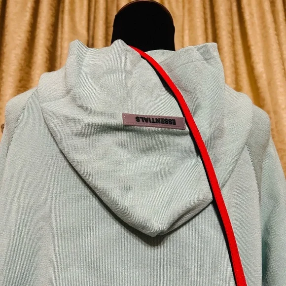 Essentials Women’s Jogger set NWT - Picture 7 of 8